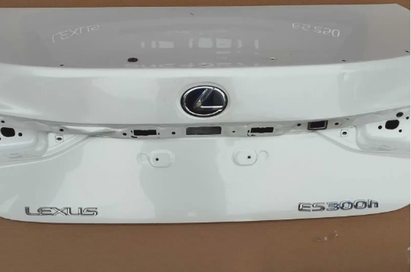 Багаж на Lexus ES